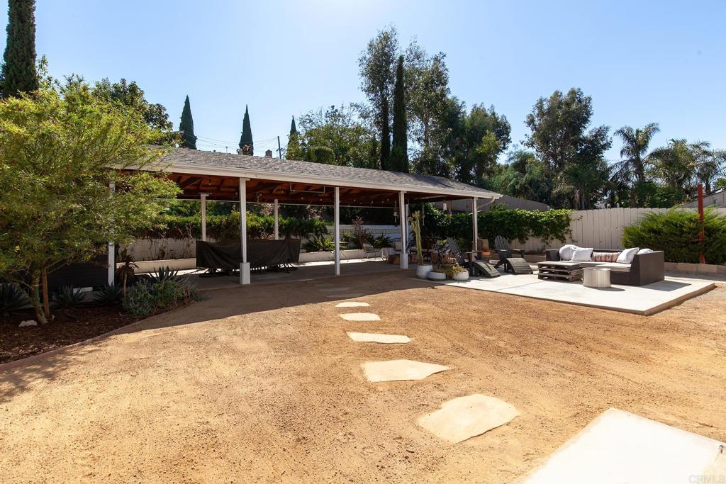 9721 Kenora Woods Lane