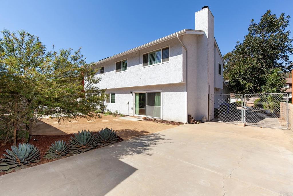 9721 Kenora Woods Lane