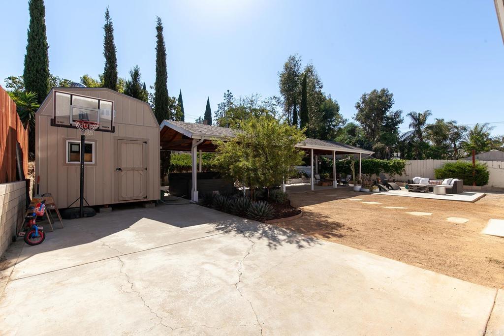 9721 Kenora Woods Lane