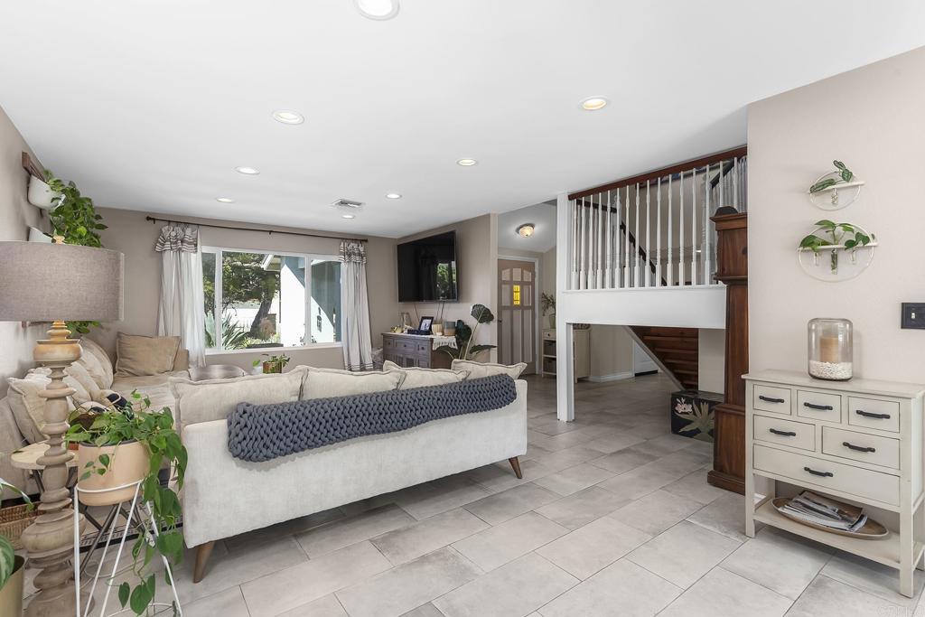 9721 Kenora Woods Lane