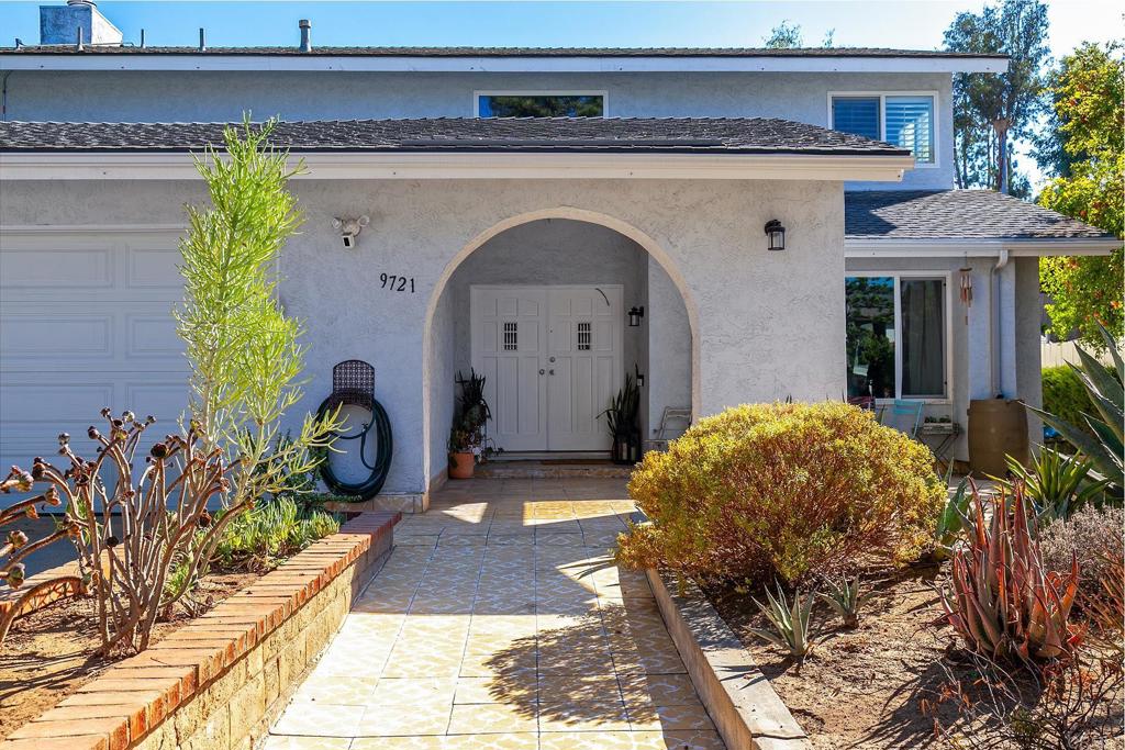 9721 Kenora Woods Lane