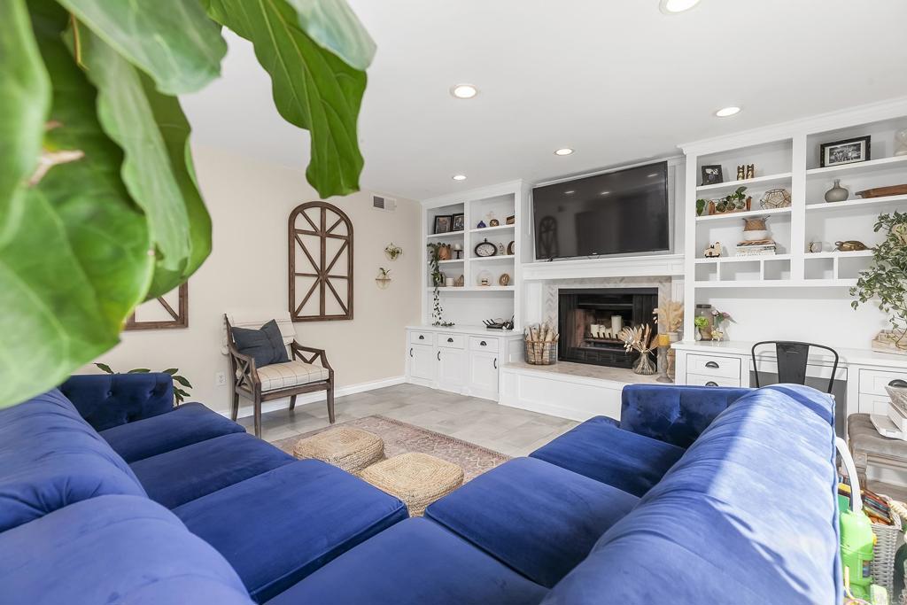 9721 Kenora Woods Lane