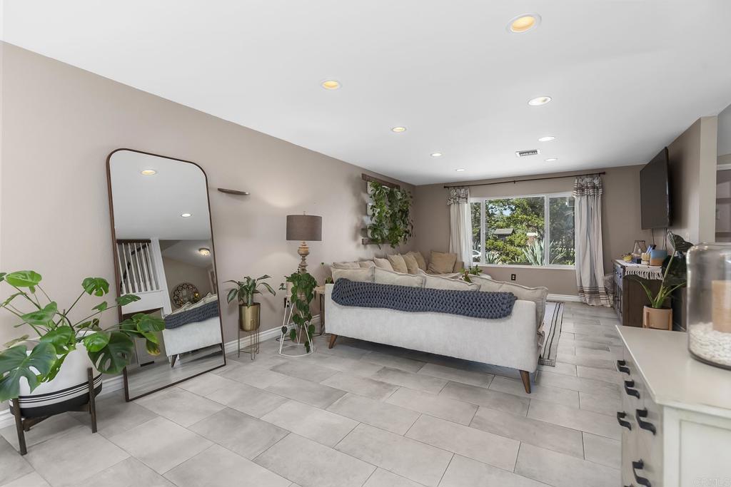 9721 Kenora Woods Lane