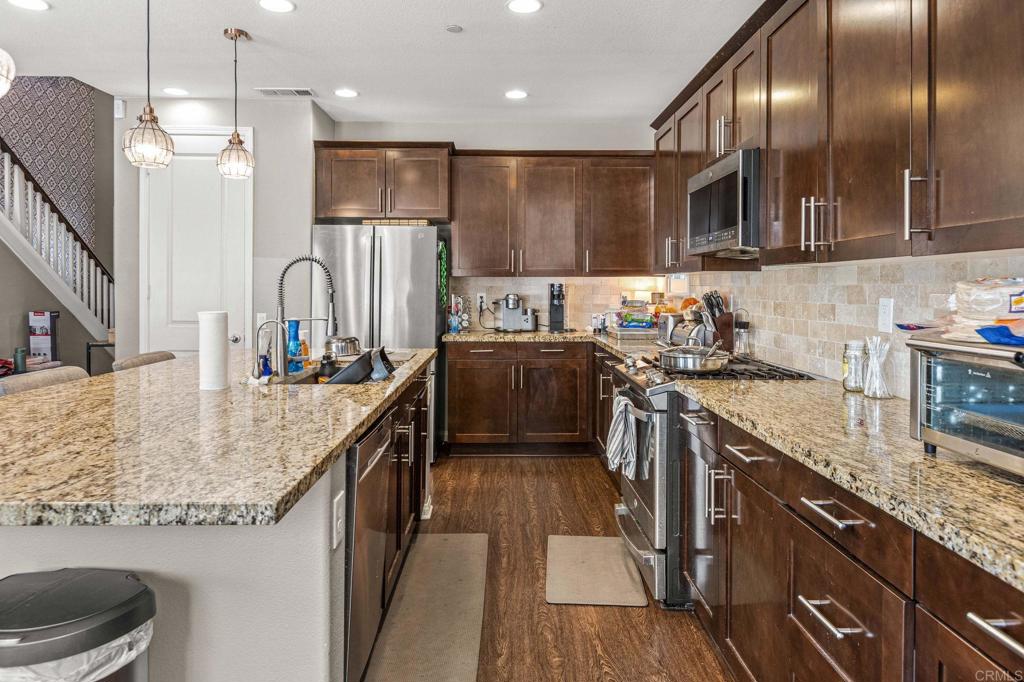 24853 Rainbarrel Road