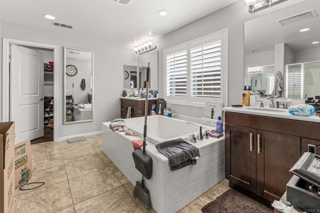 24853 Rainbarrel Road