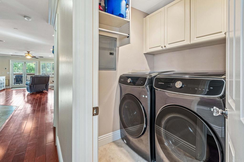 1038 Pinecrest Avenue