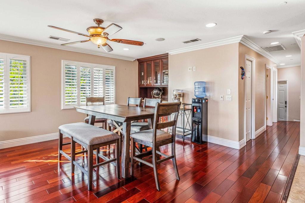 1038 Pinecrest Avenue