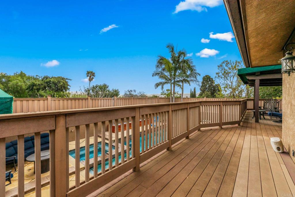 1038 Pinecrest Avenue