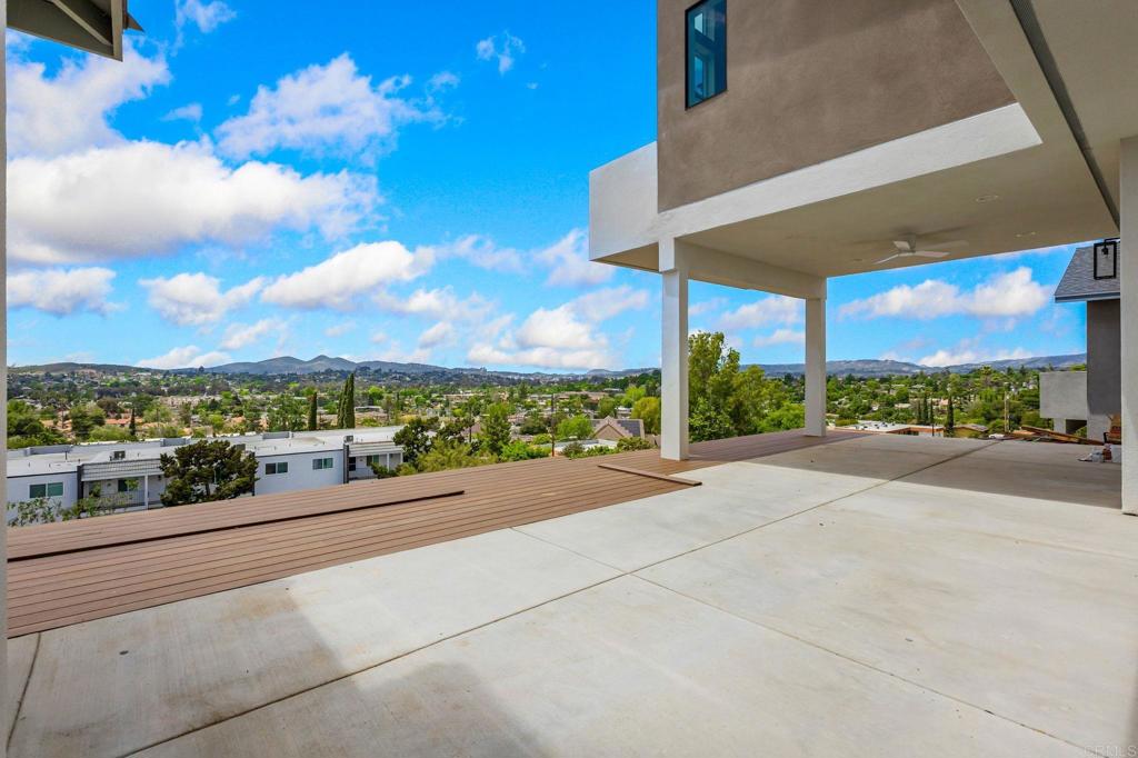 1535 Mount Glen