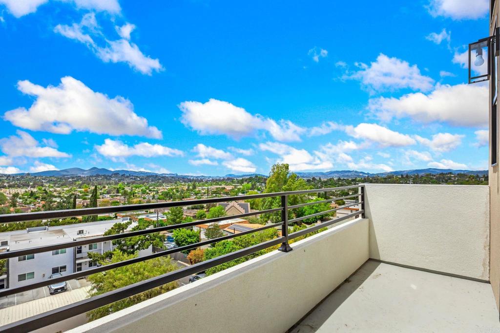 1535 Mount Glen