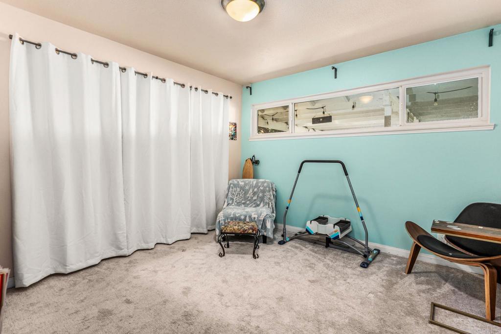 1554 W Country Club Lane