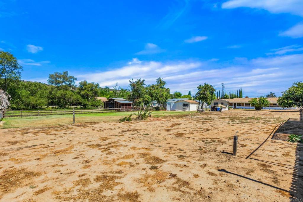 2721 Surrey Lane