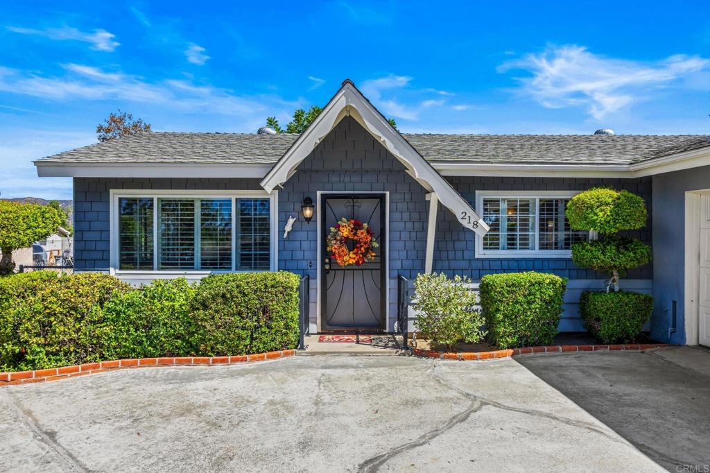 218 N Hayden Drive