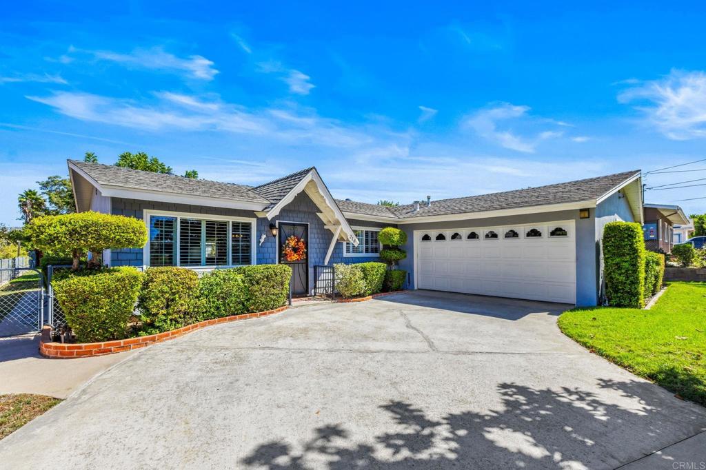 218 N Hayden Drive