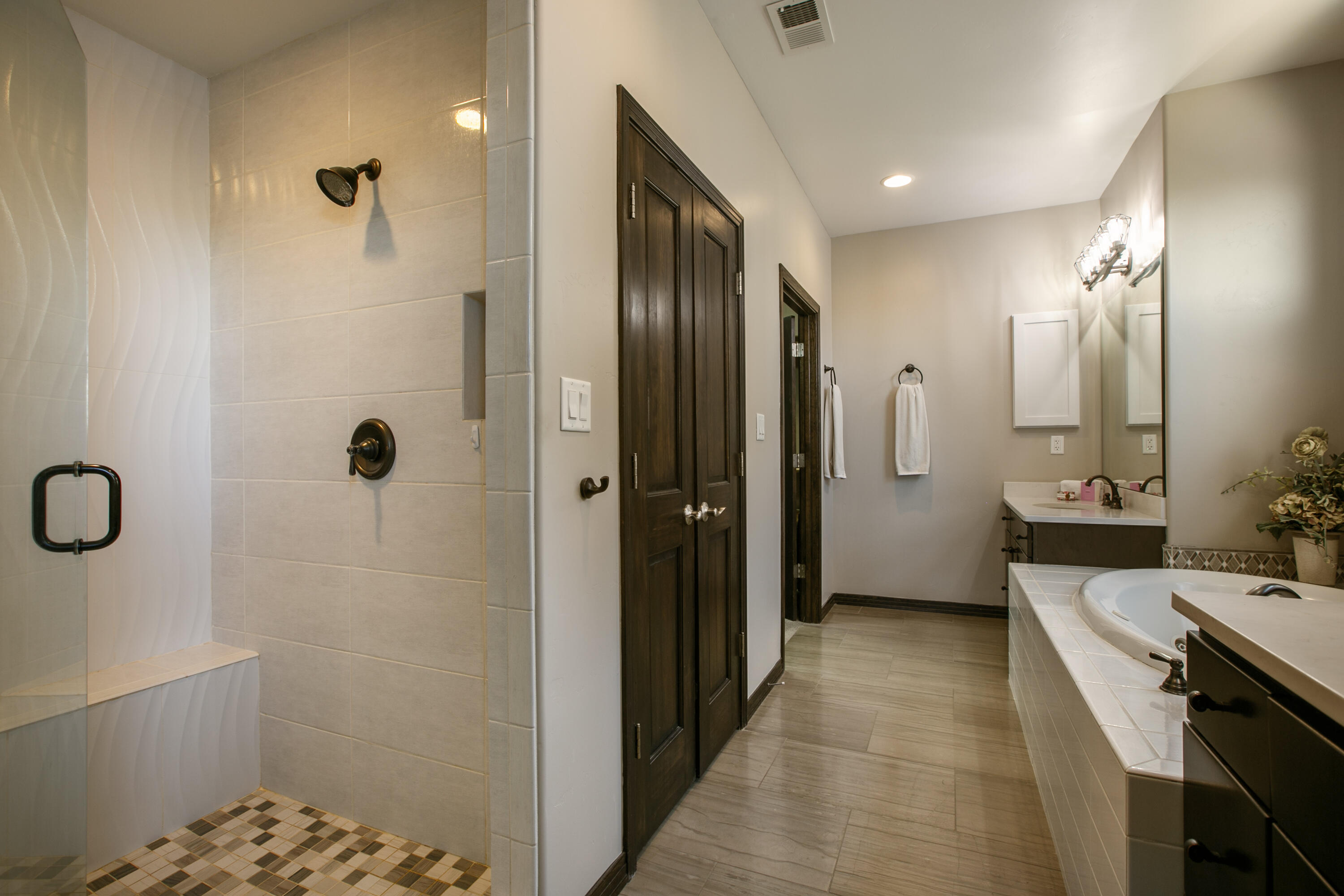 4809 Valle Rio Trail