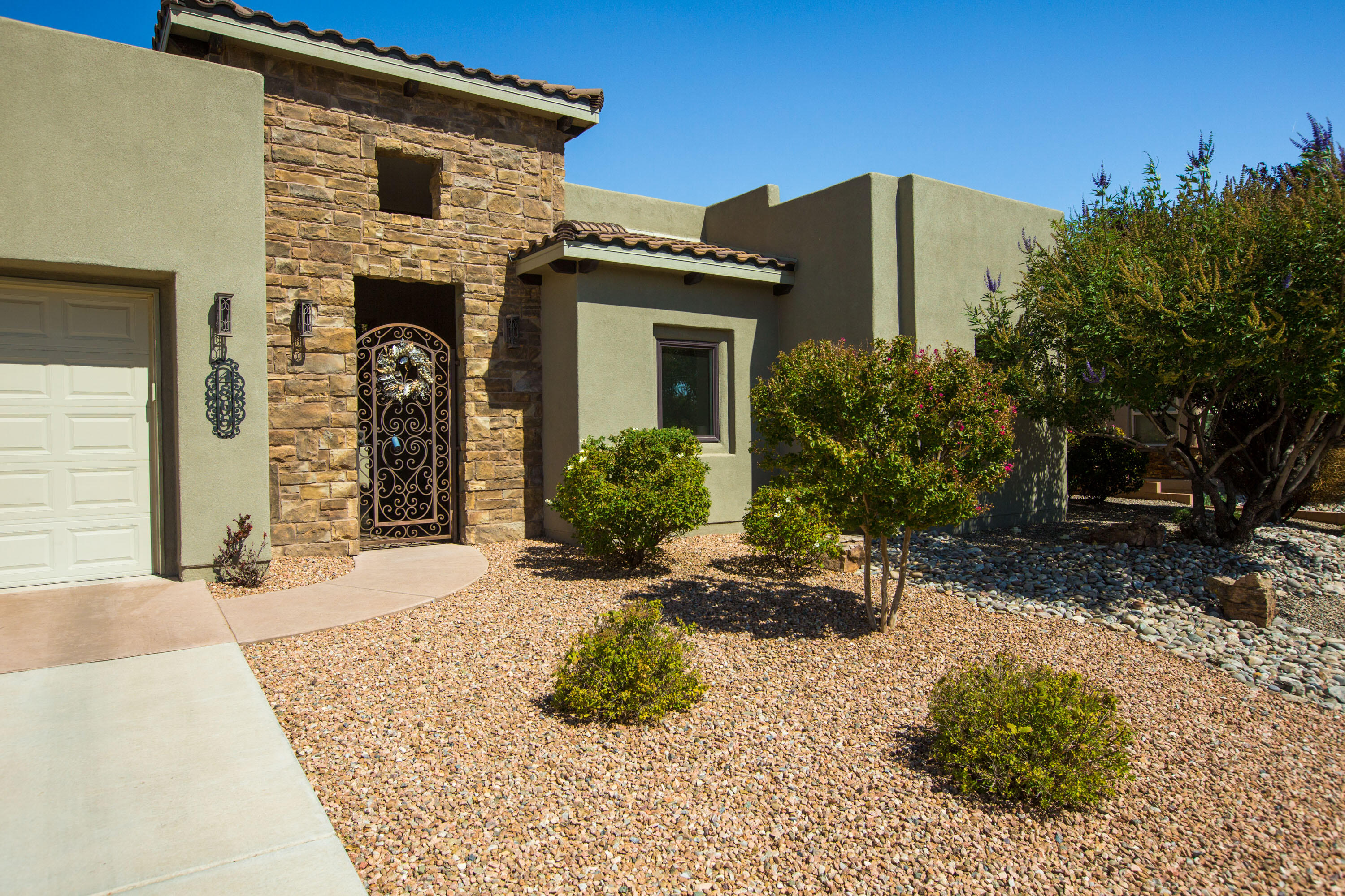 4809 Valle Rio Trail