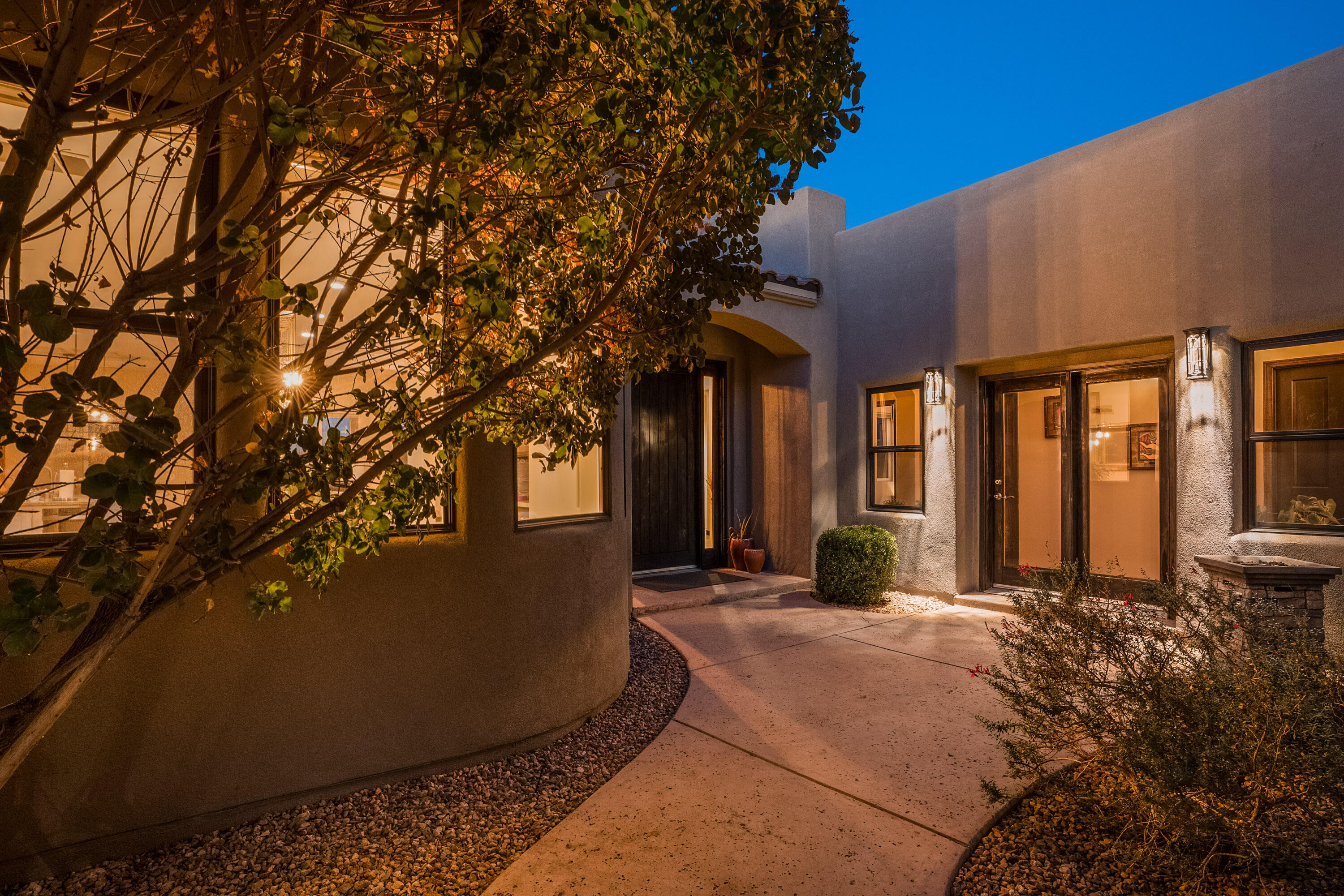 4809 Valle Rio Trail