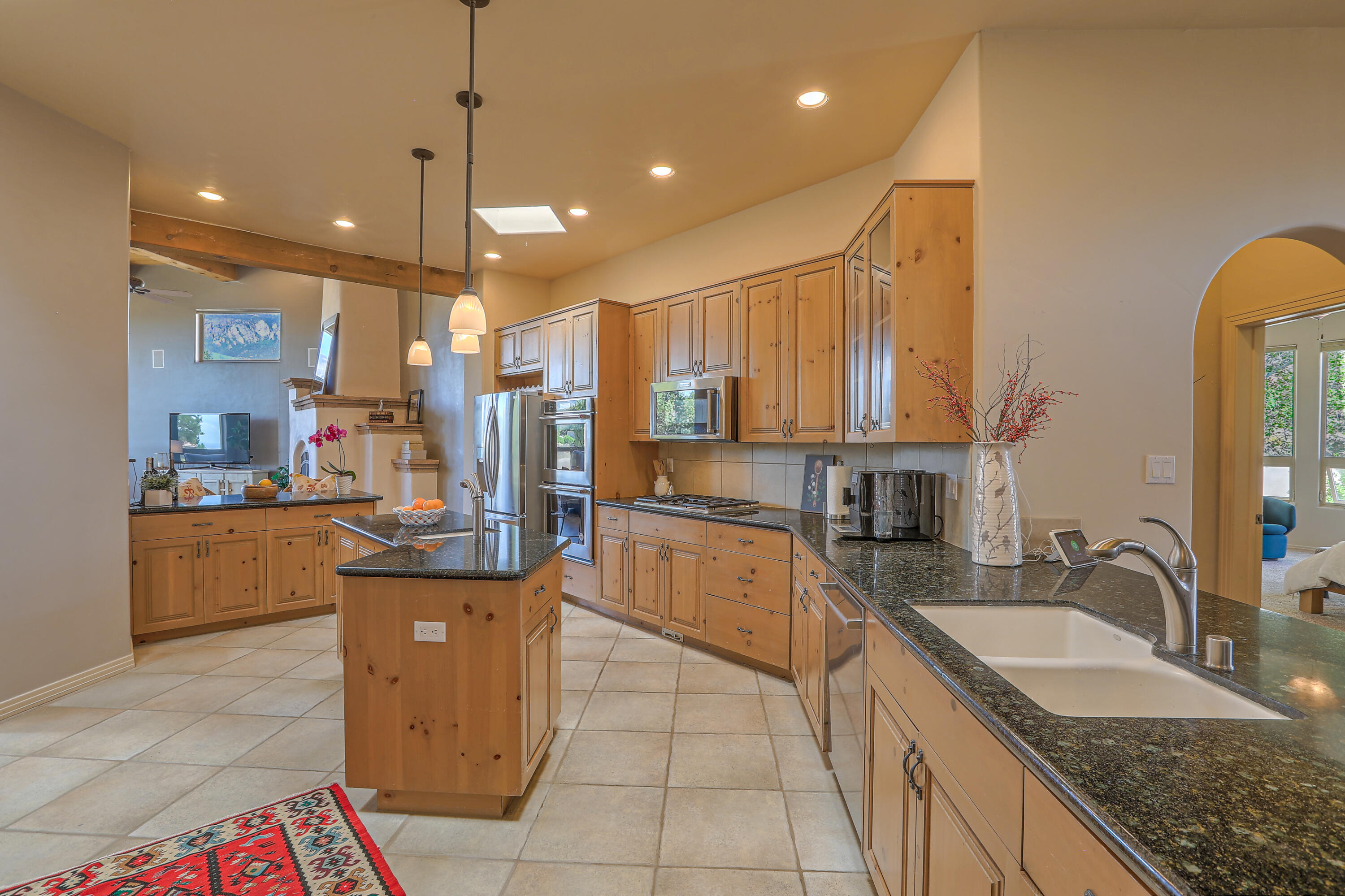 13404 Red Yucca Avenue NE