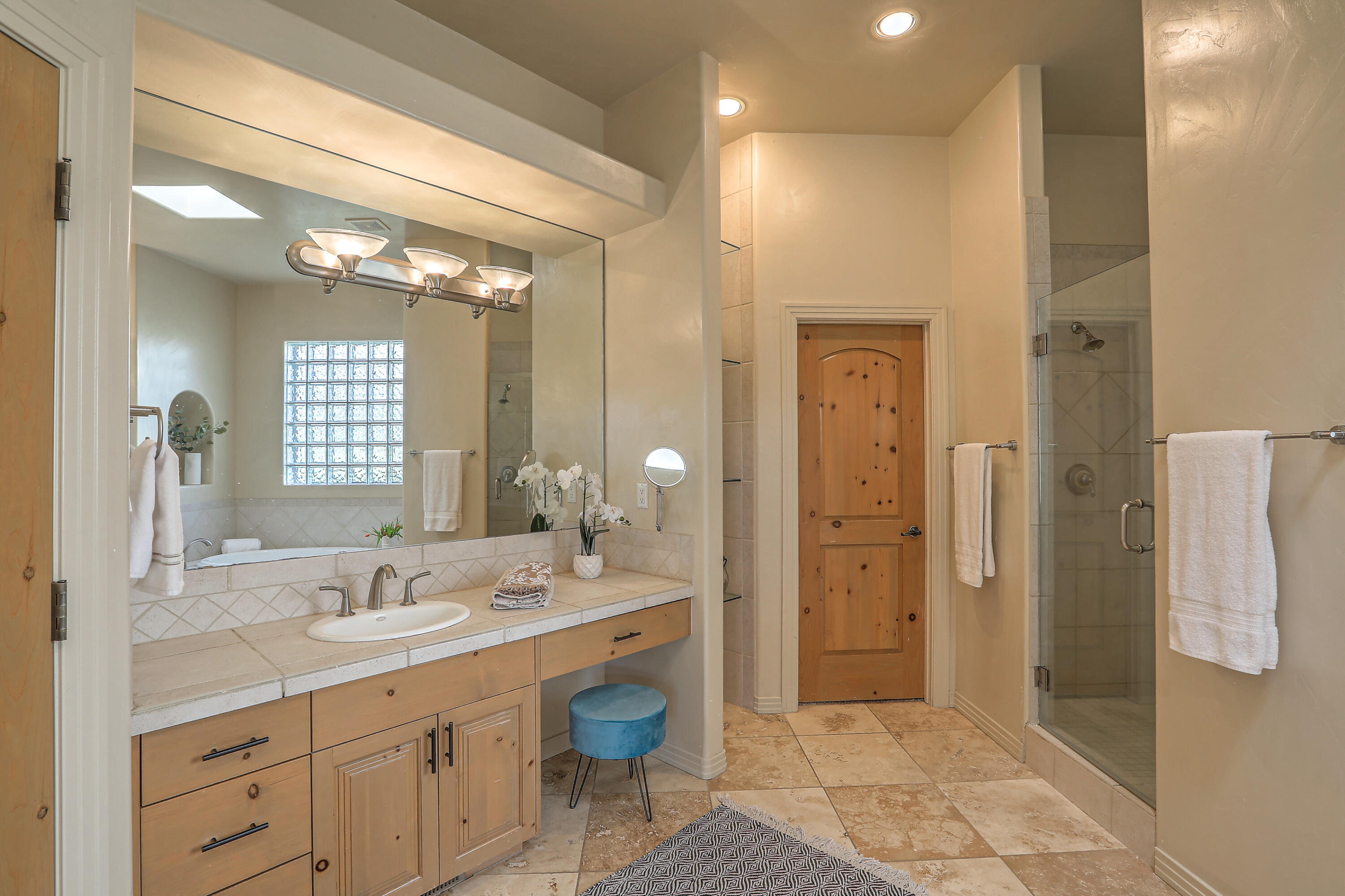 13404 Red Yucca Avenue NE