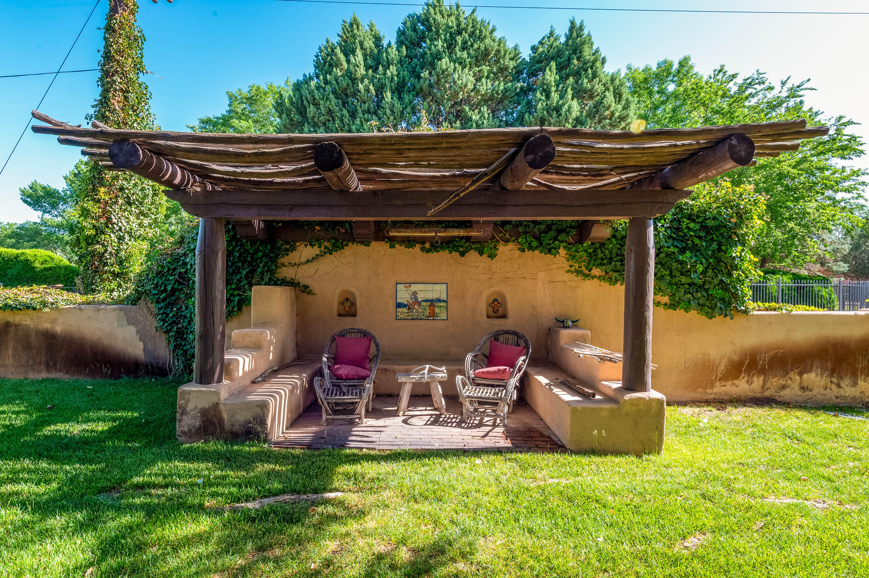 1122 GREEN VALLEY Road NW