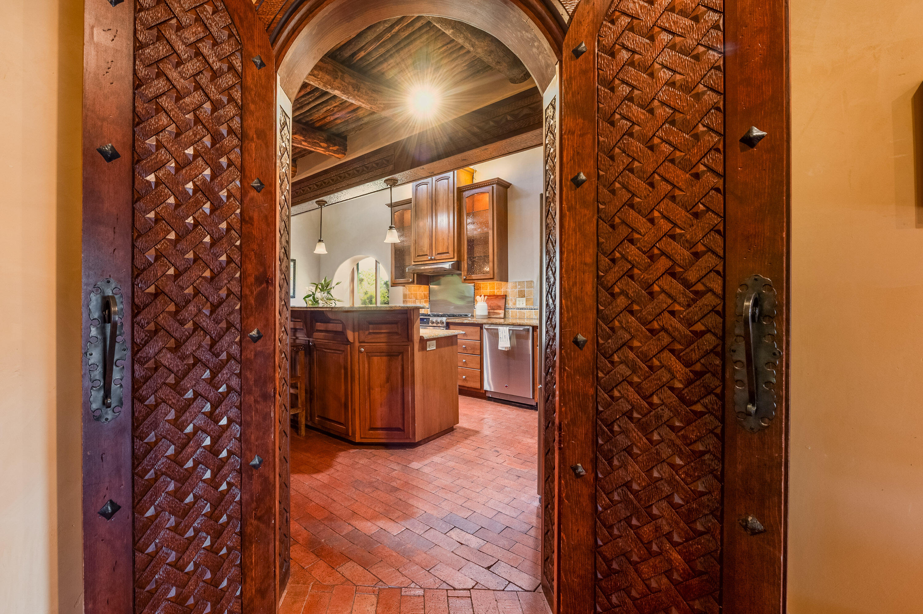 1122 GREEN VALLEY Road NW