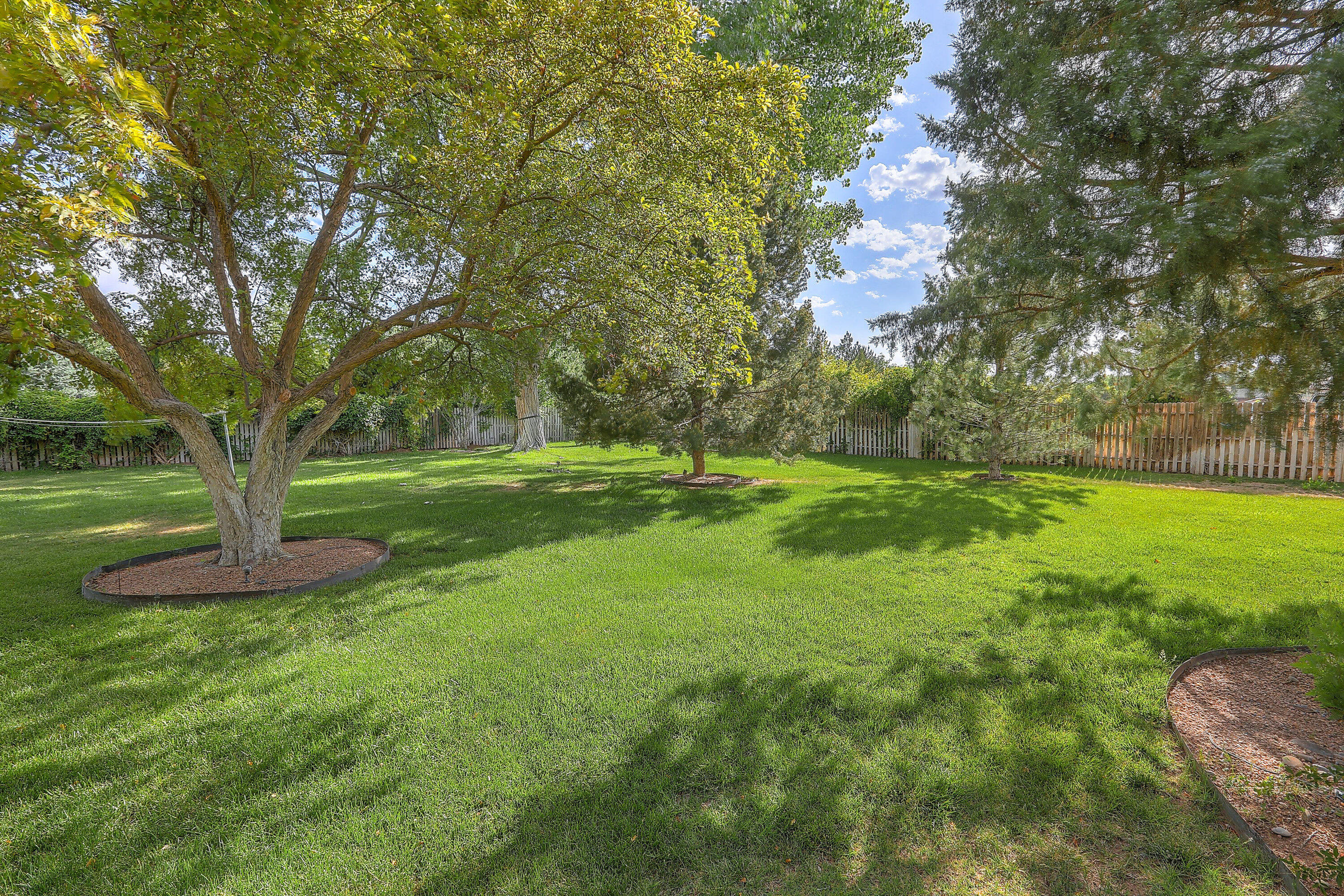 1122 GREEN VALLEY Road NW