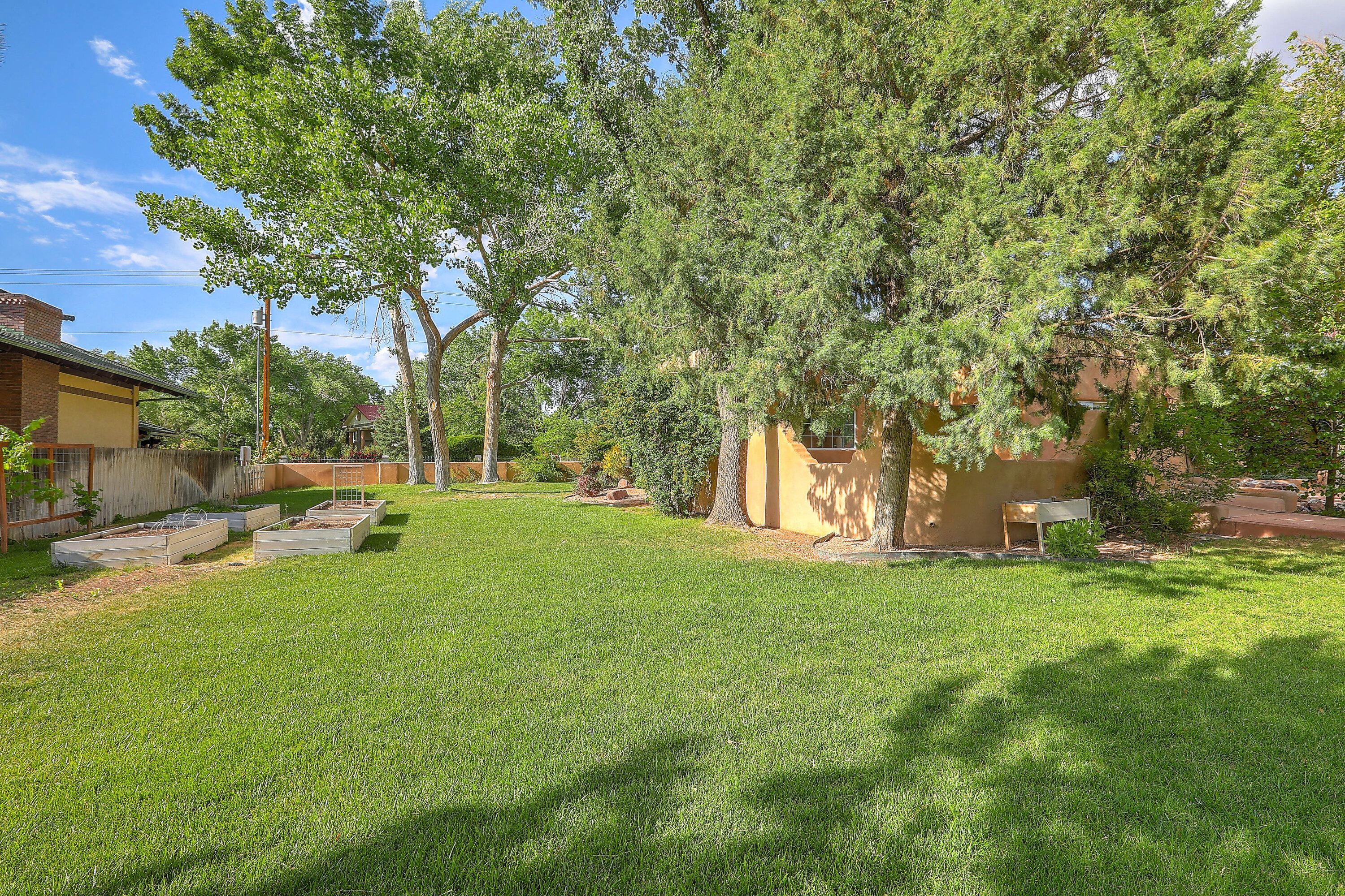 1122 GREEN VALLEY Road NW