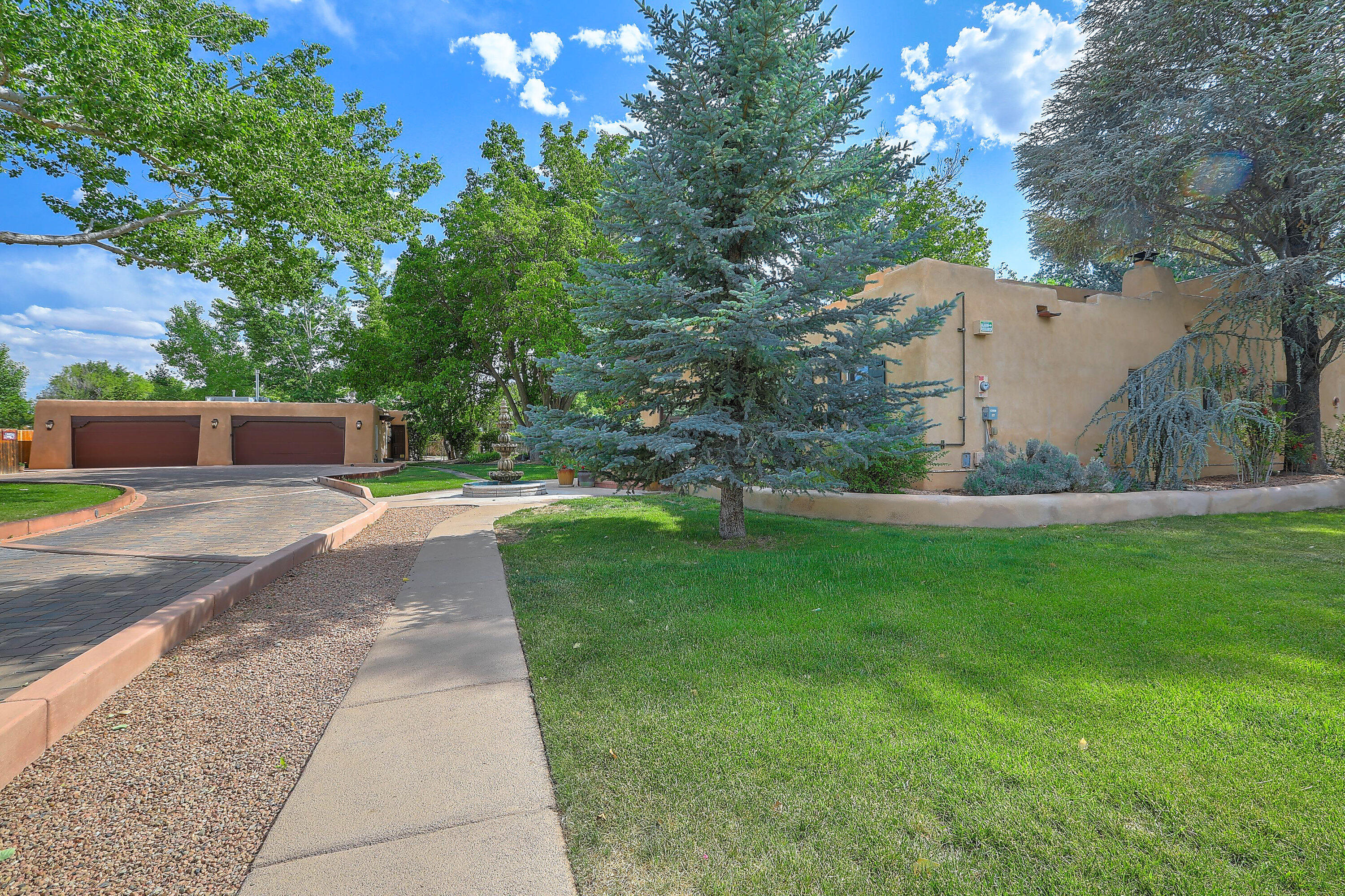 1122 GREEN VALLEY Road NW