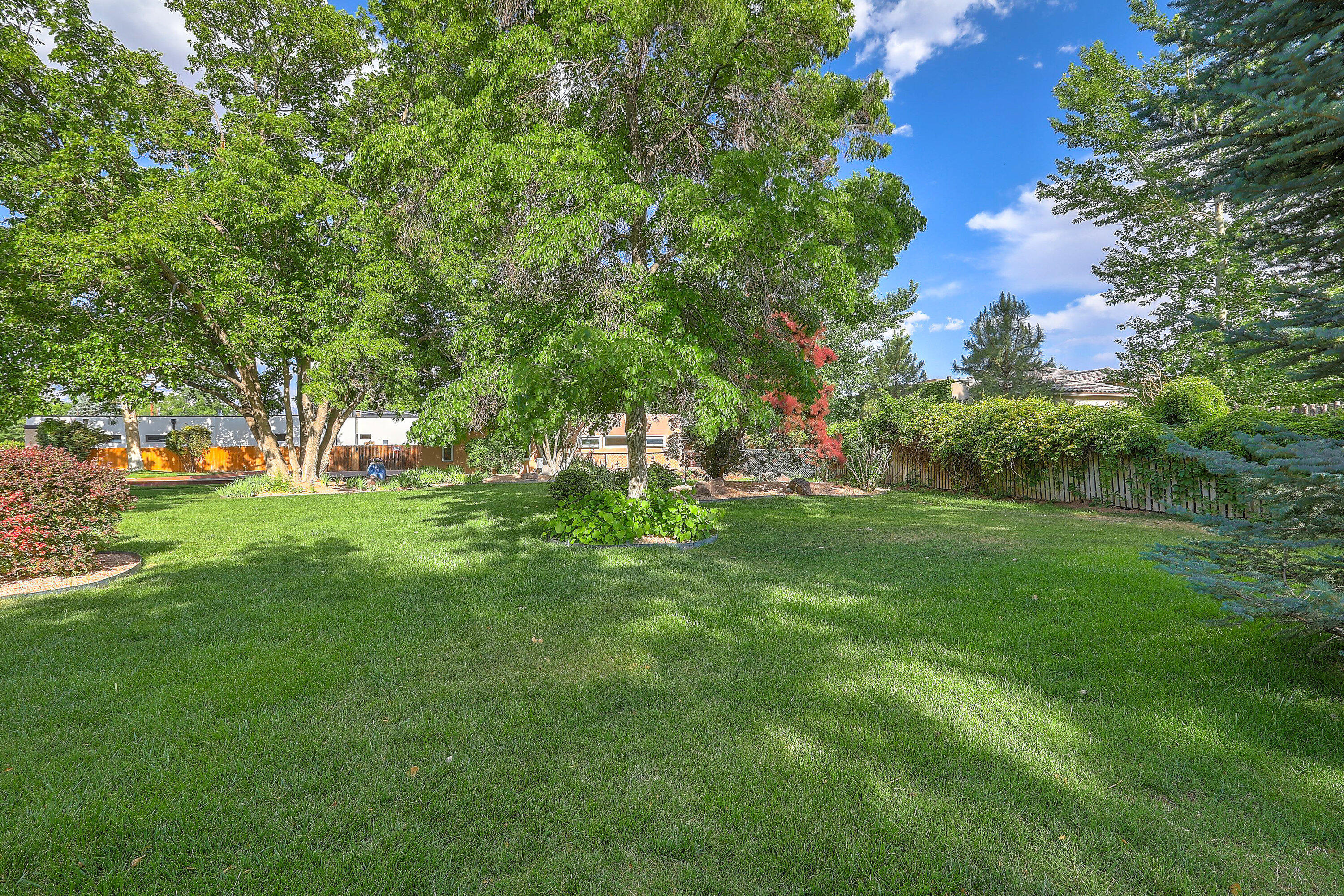 1122 GREEN VALLEY Road NW