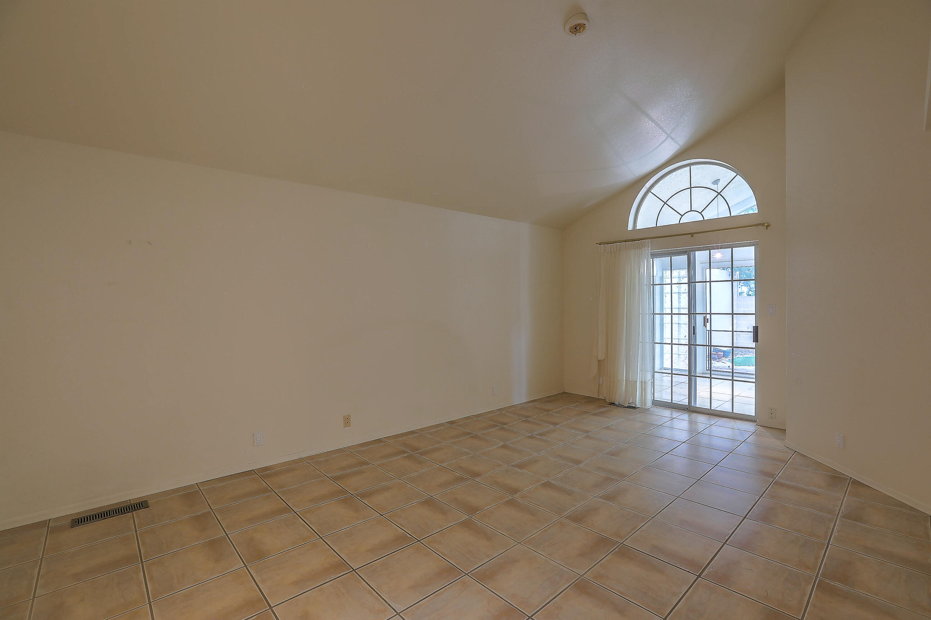 1214 BLUE QUAIL Road NE