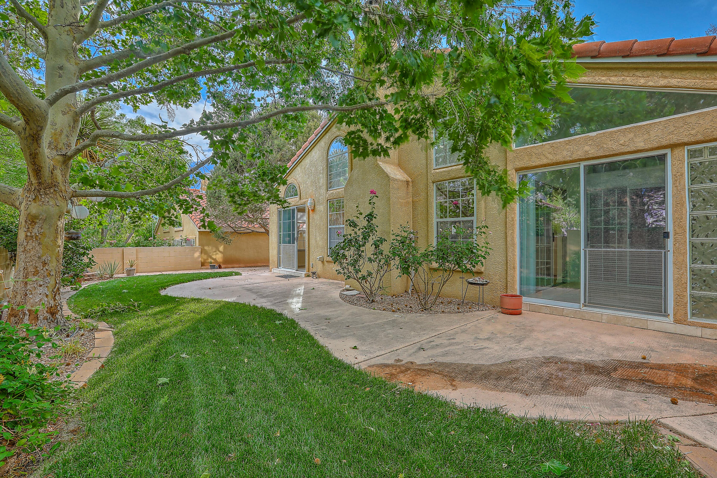 1214 BLUE QUAIL Road NE
