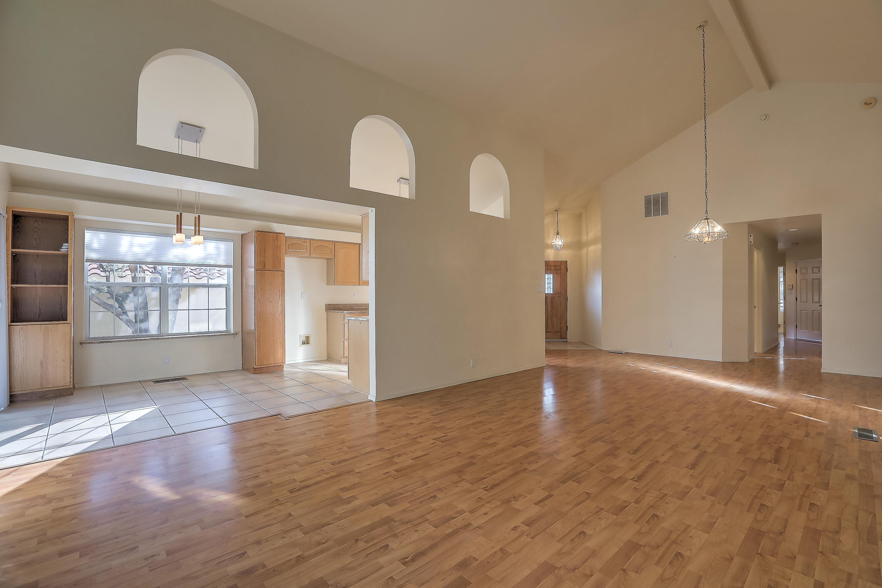 1214 BLUE QUAIL Road NE