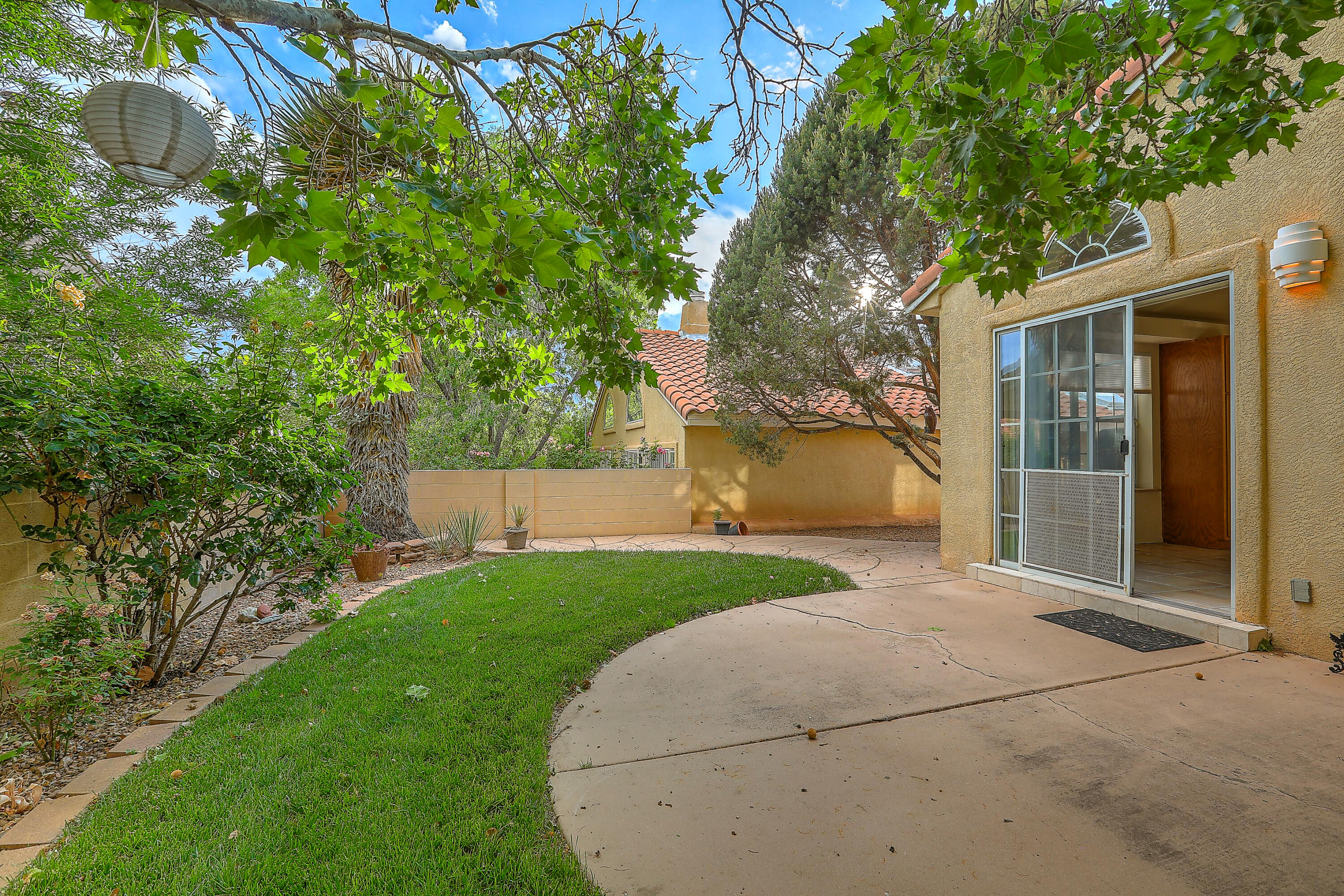 1214 BLUE QUAIL Road NE