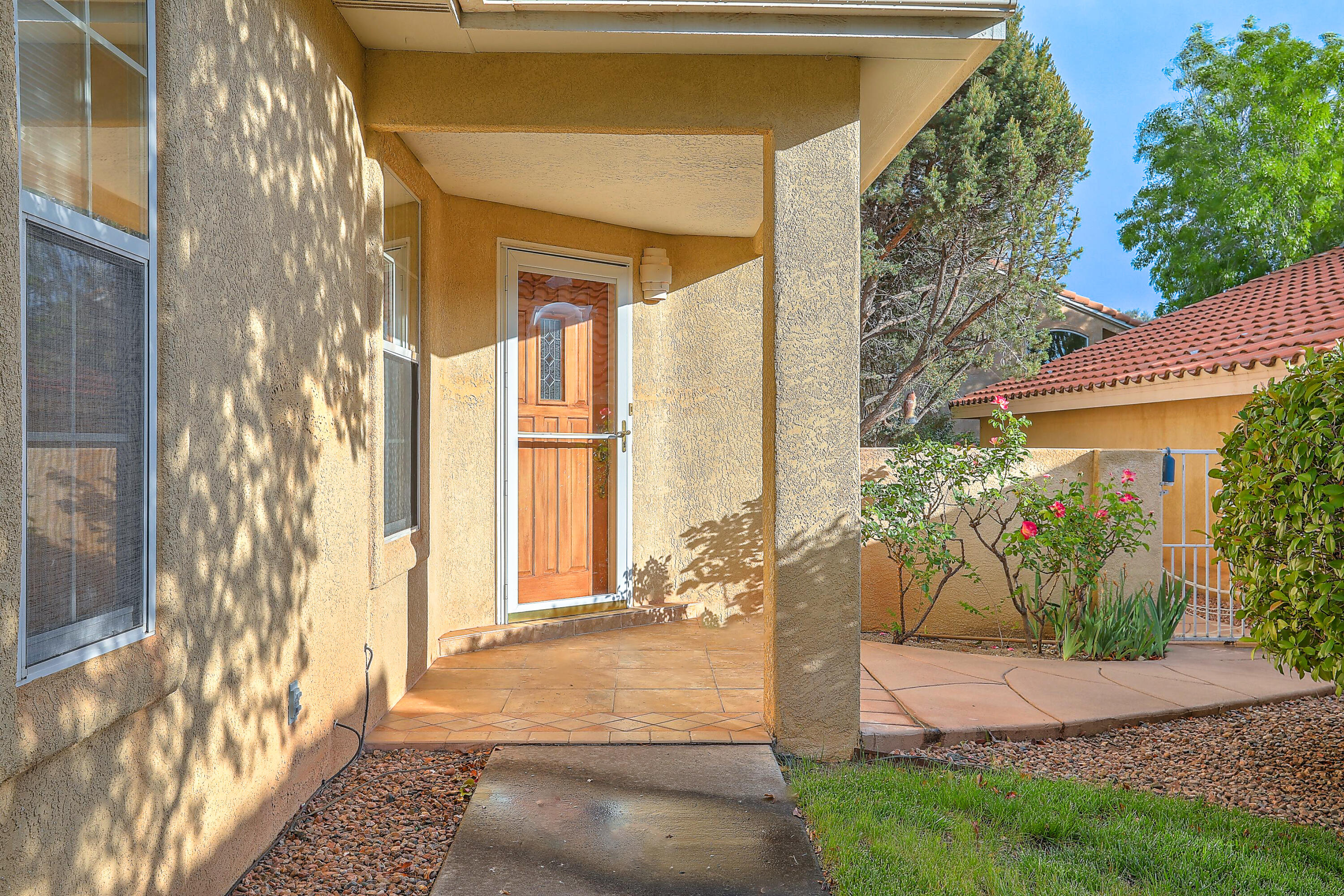 1214 BLUE QUAIL Road NE