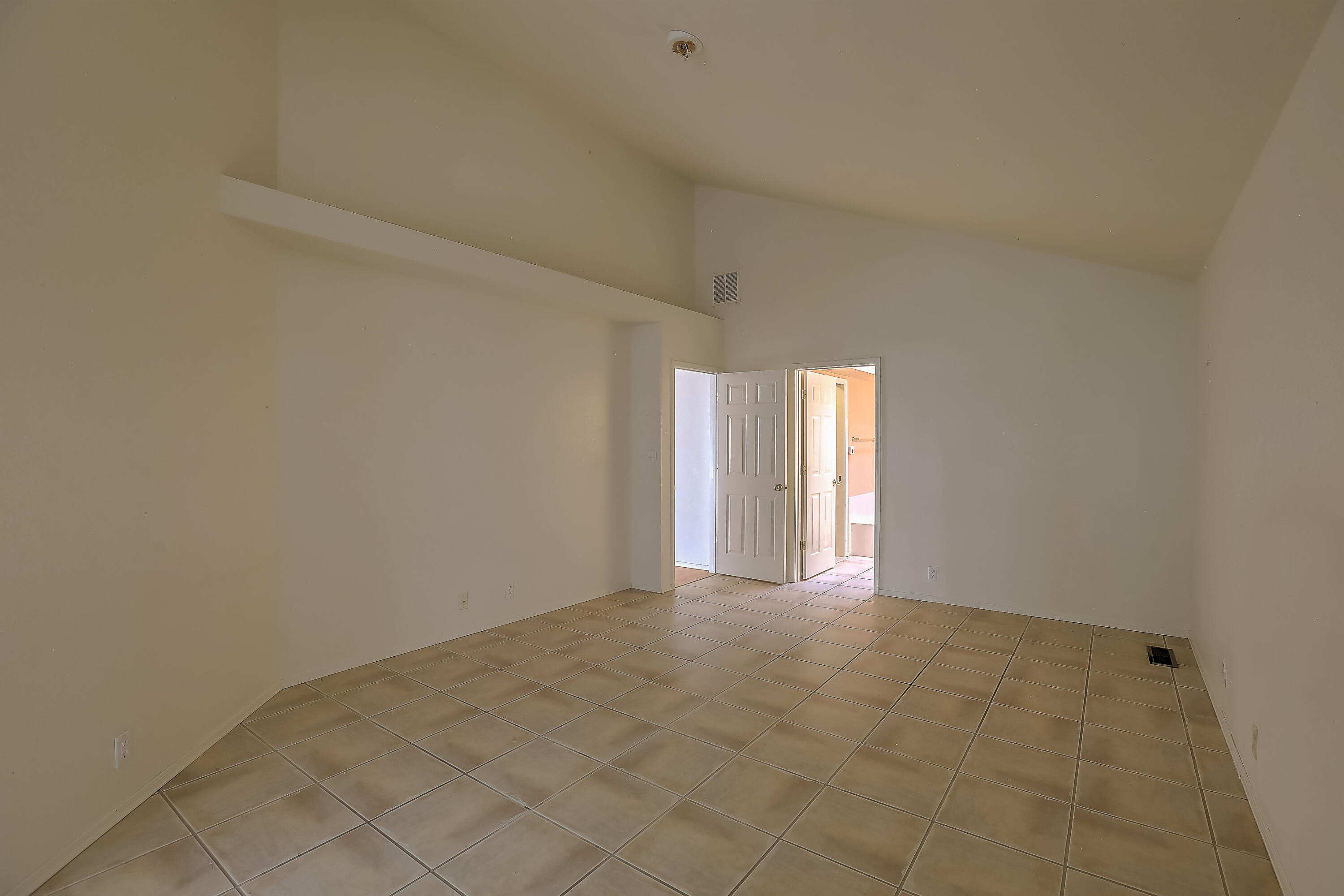 1214 BLUE QUAIL Road NE