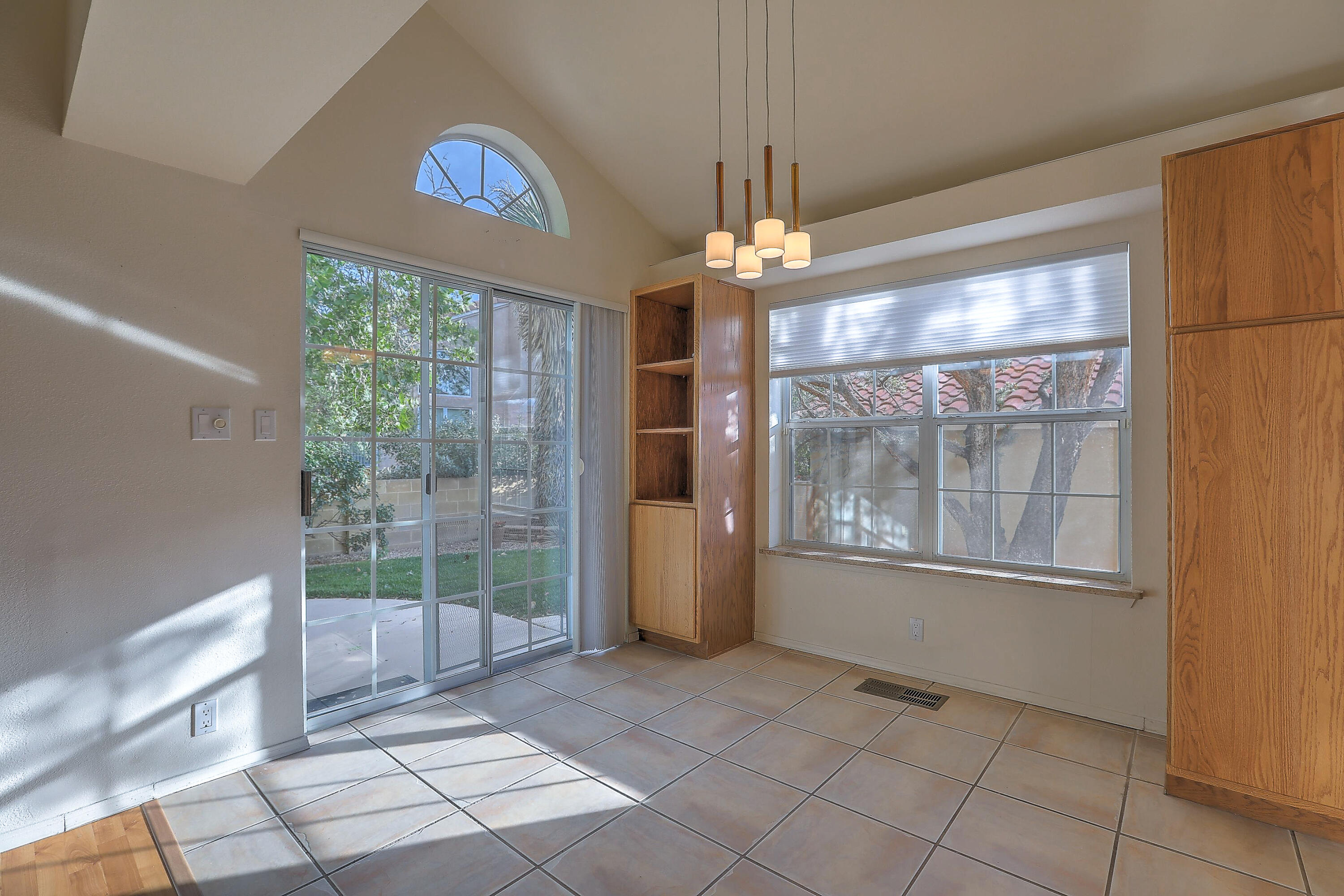 1214 BLUE QUAIL Road NE