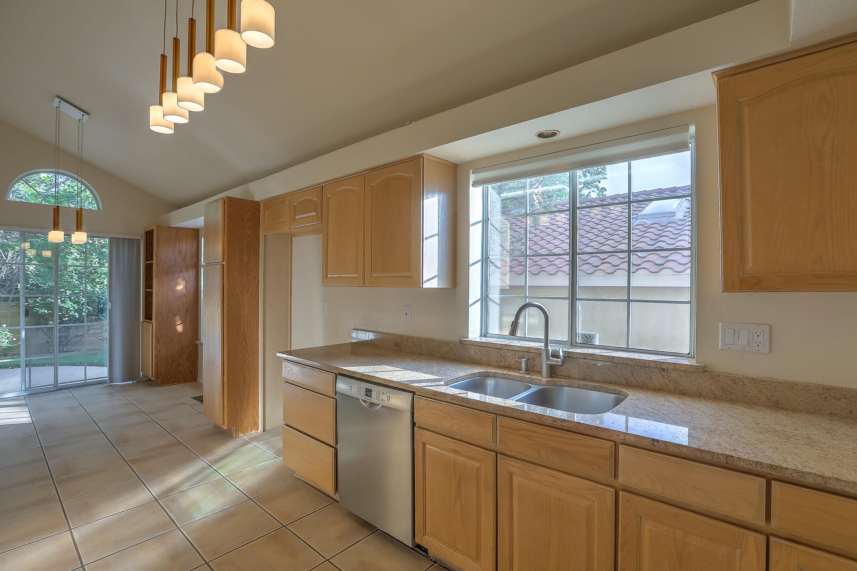 1214 BLUE QUAIL Road NE