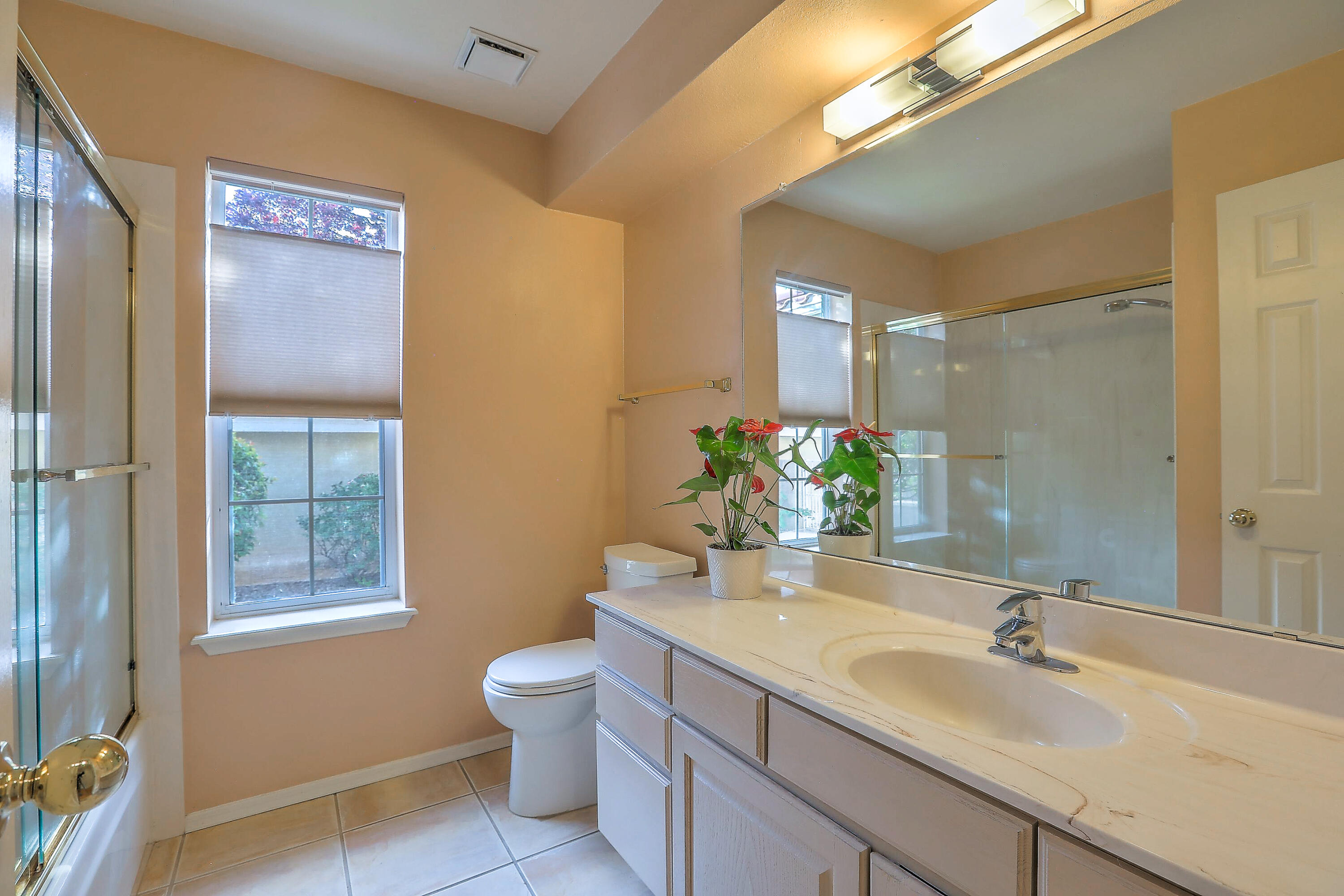 1214 BLUE QUAIL Road NE
