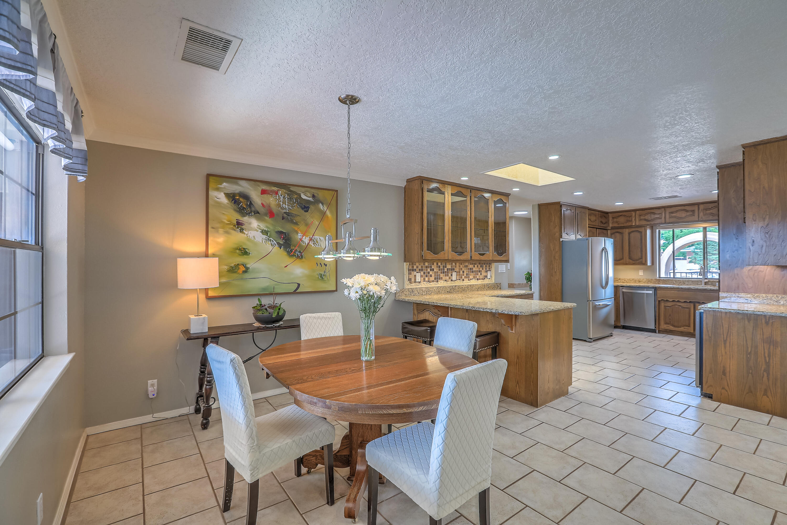 5607 PLANETA Court NE
