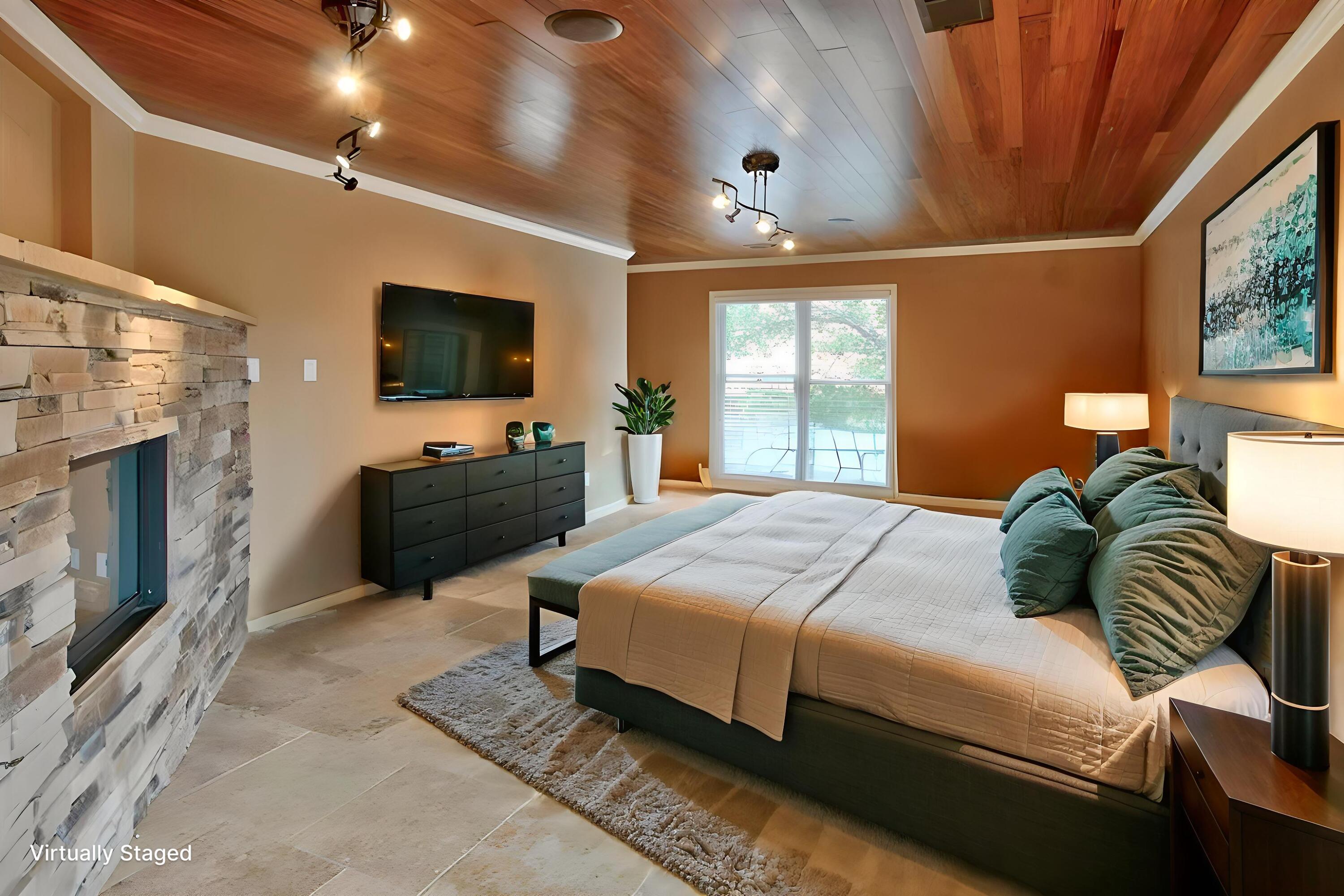 11000 Country Club Drive NE