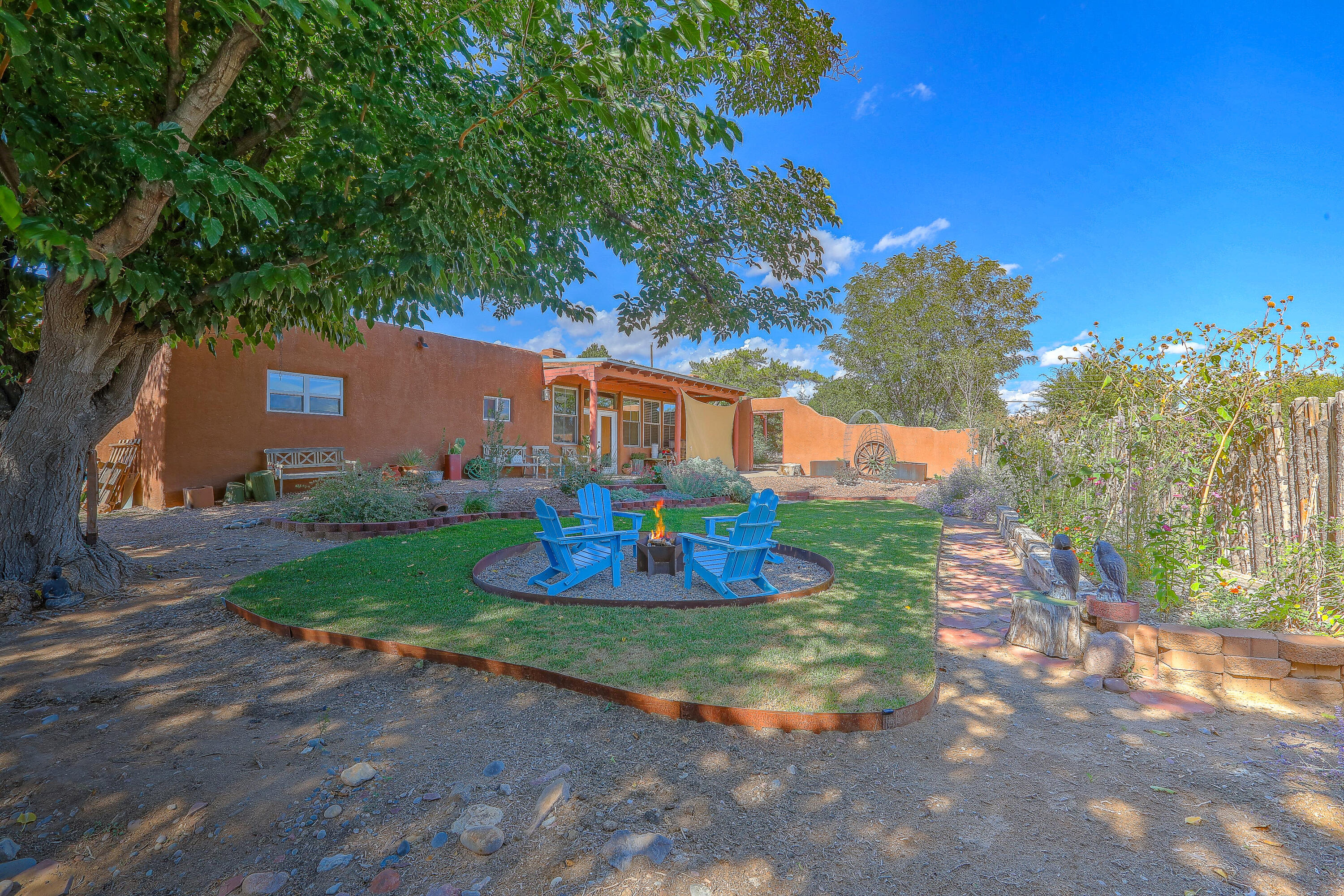 123 Ashley Lane NW