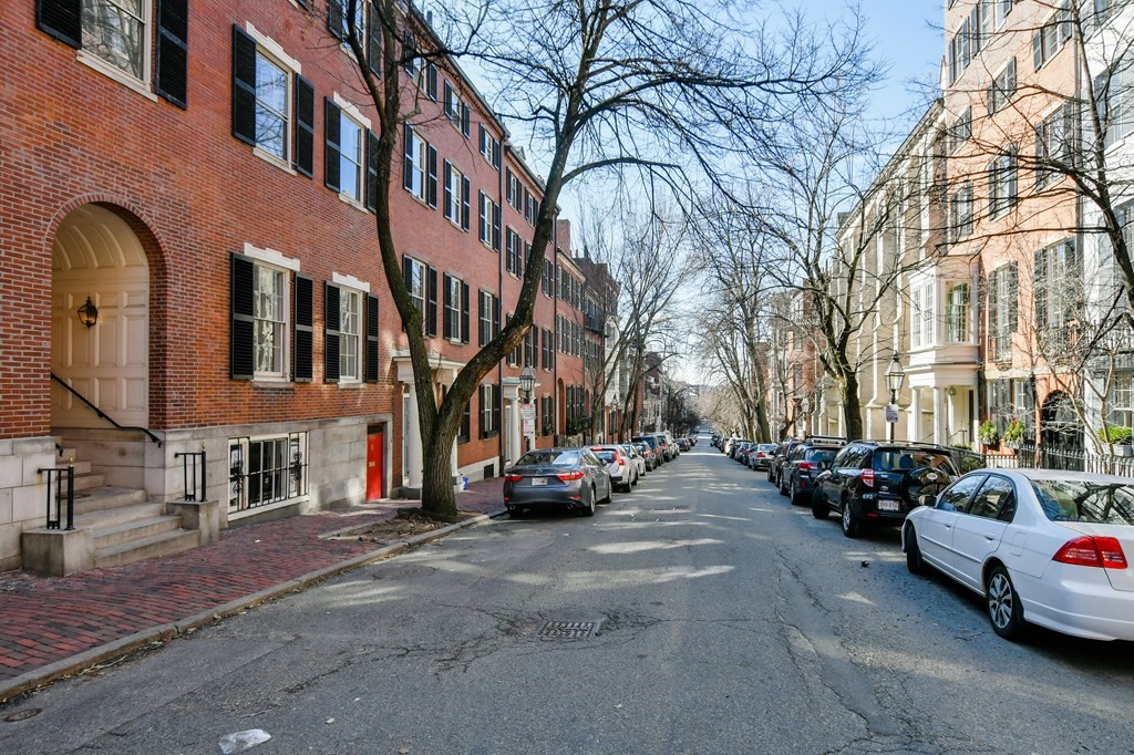 20 Chestnut St. Unit: 1
