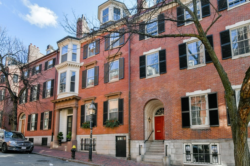 20 Chestnut St. Unit: 1
