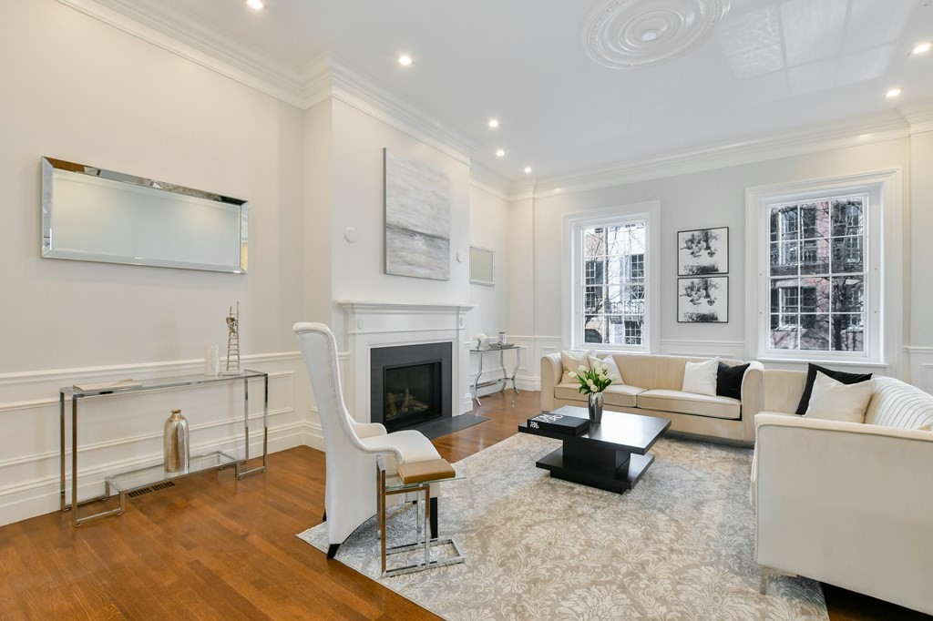 20 Chestnut St. Unit: 1