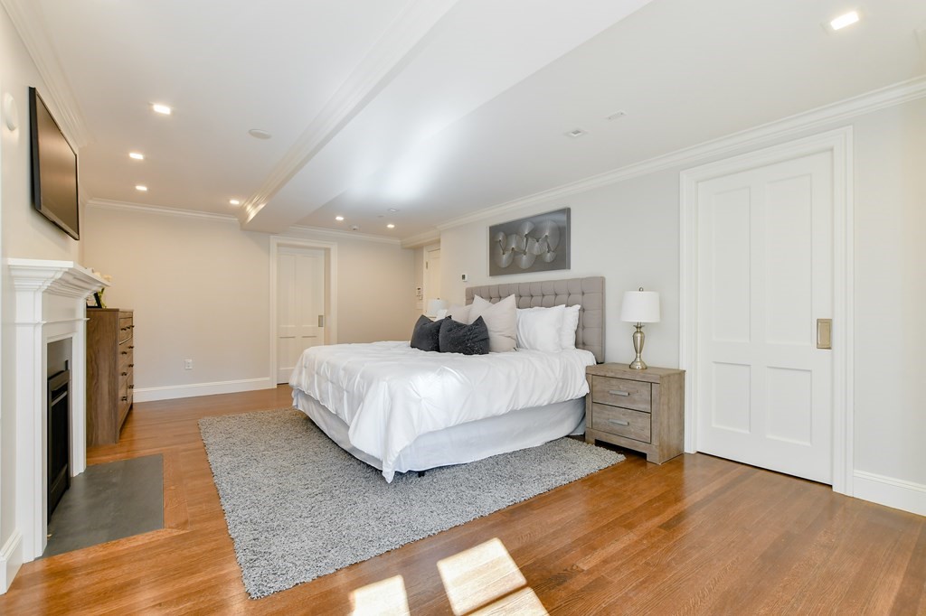 20 Chestnut St. Unit: 1