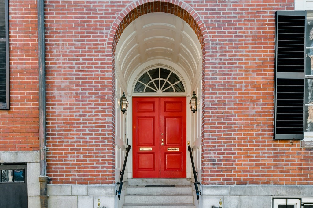 20 Chestnut St. Unit: 1