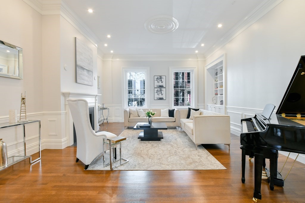 20 Chestnut St. Unit: 1