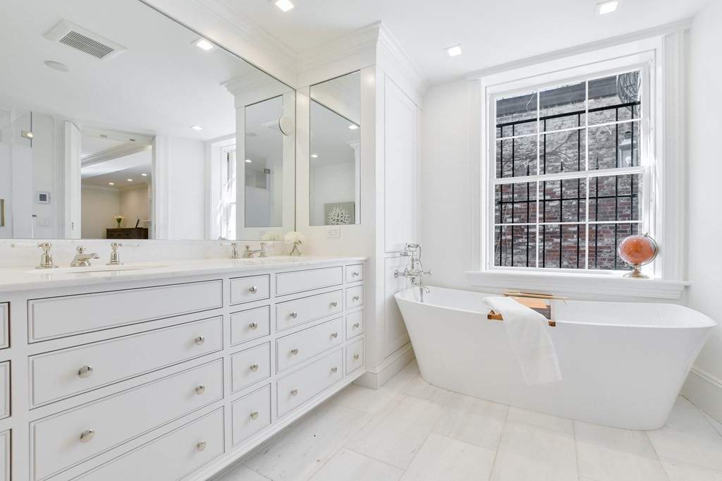 20 Chestnut St. Unit: 1