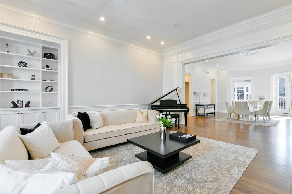 20 Chestnut St. Unit: 1