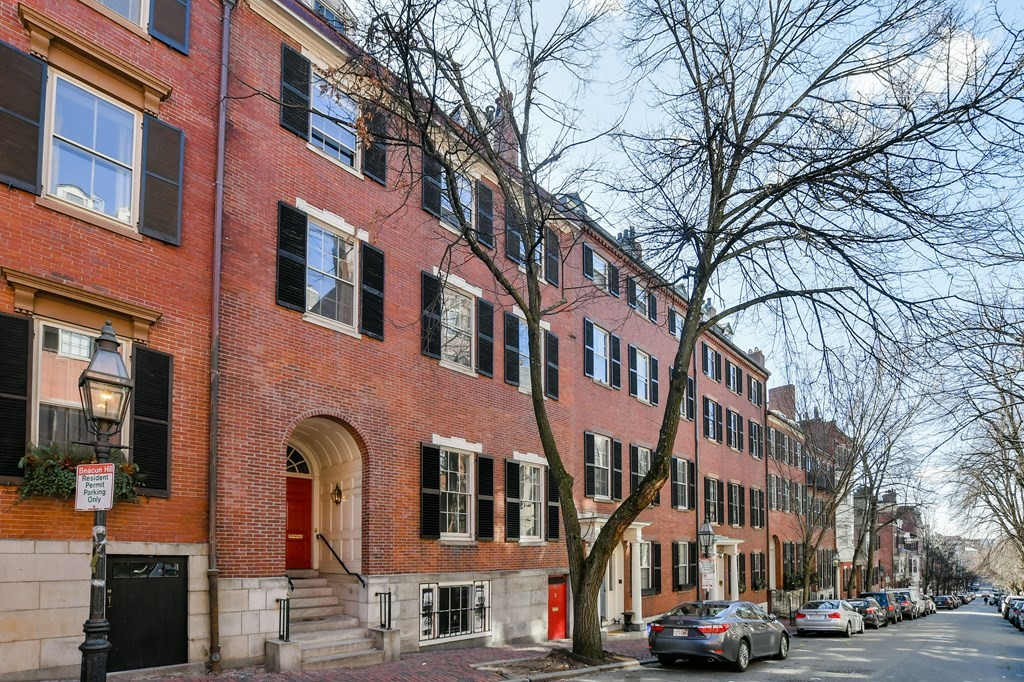 20 Chestnut St. Unit: 1